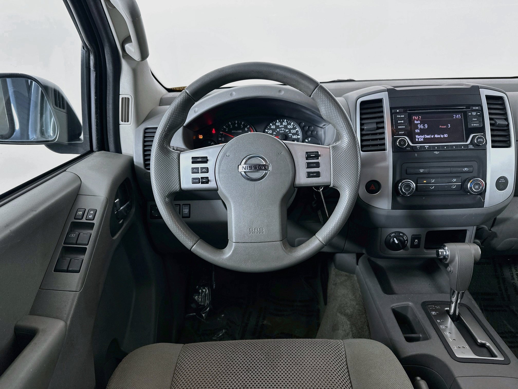 Used 2015 Nissan Frontier SV AWD/4WD image 19