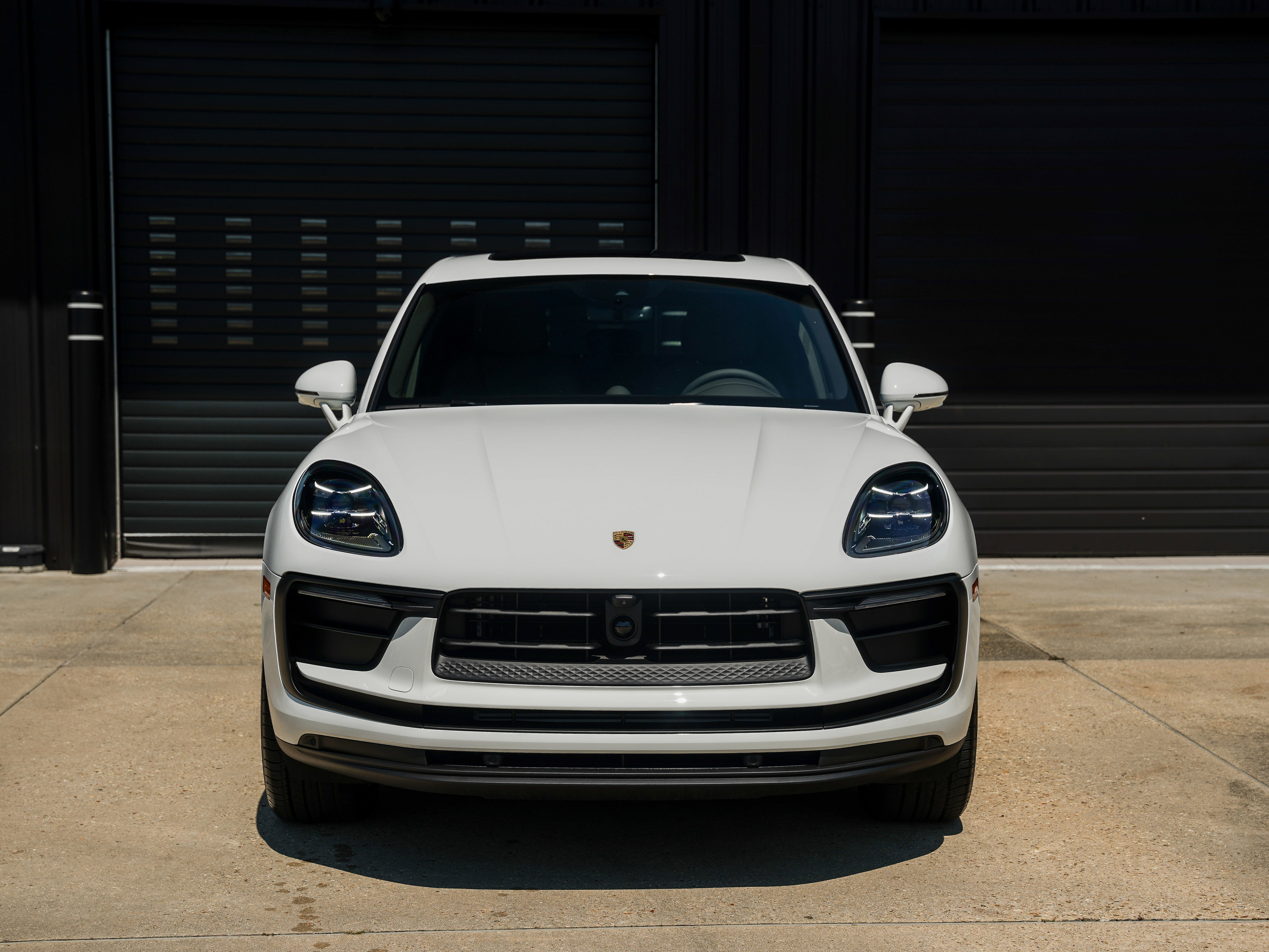 New 2026 Porsche Macan image 6