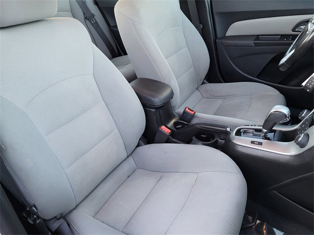 Used 2014 Chevrolet Cruze LT image 15