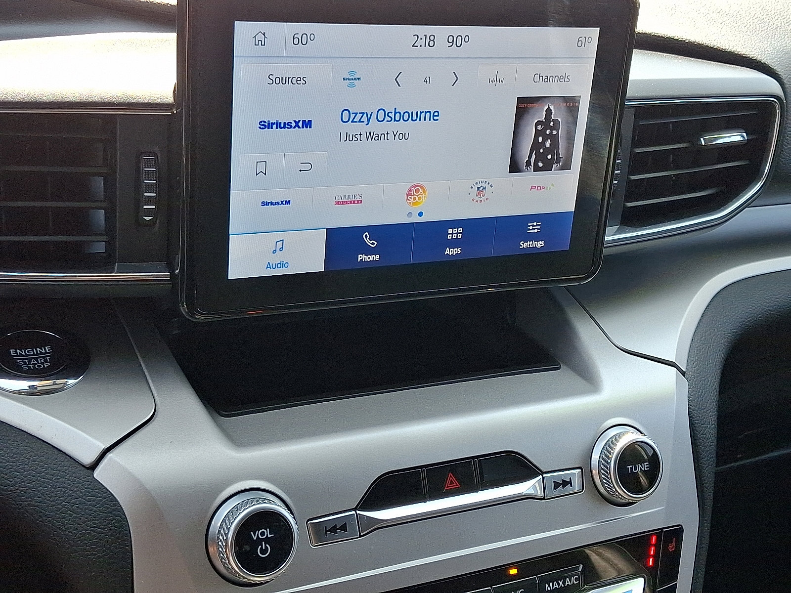 Certified 2022 Ford Explorer XLT w/ Equipment Group 202A image 16