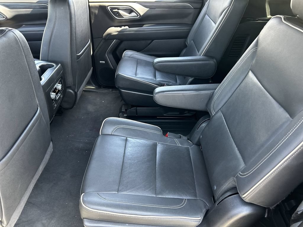 Used 2022 GMC Yukon XL SLT w/ SLT Luxury Package AWD/4WD image 25