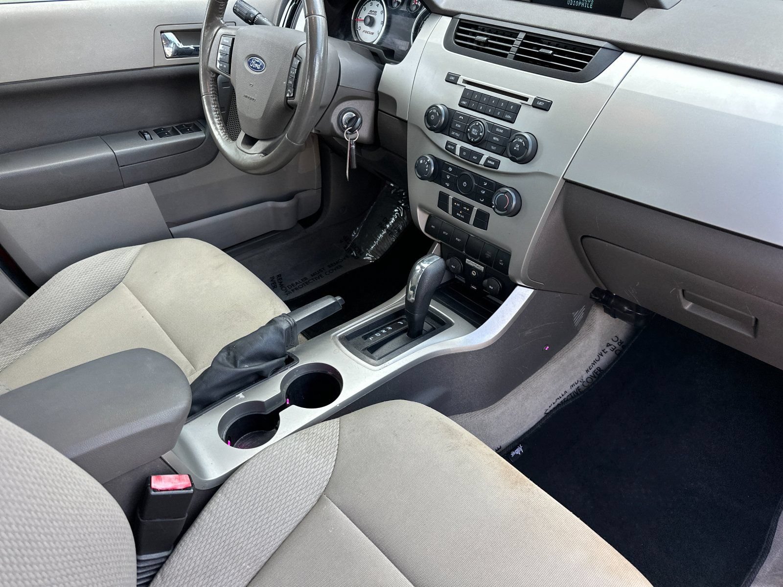 Used 2009 Ford Focus SES FWD image 14