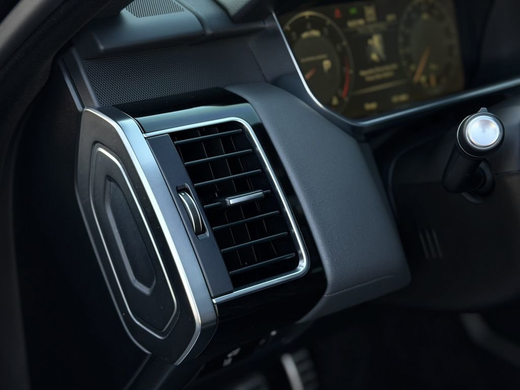 Used 2015 Land Rover Range Rover Sport Supercharged image 18