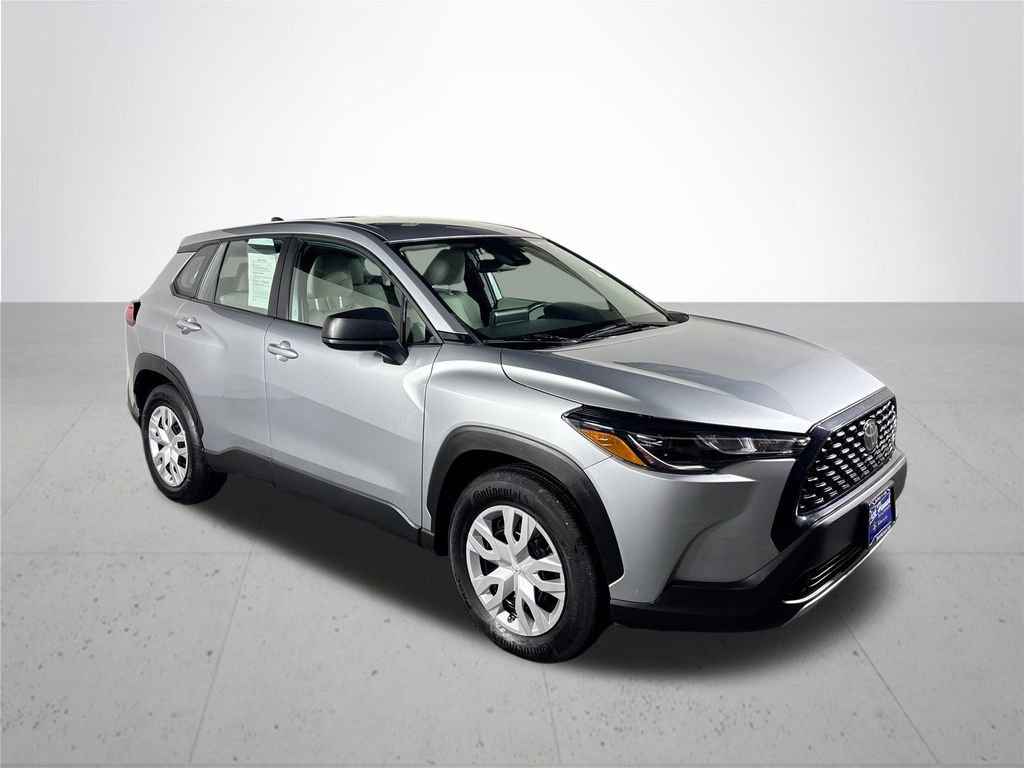 Used 2022 Toyota Corolla Cross L image 4