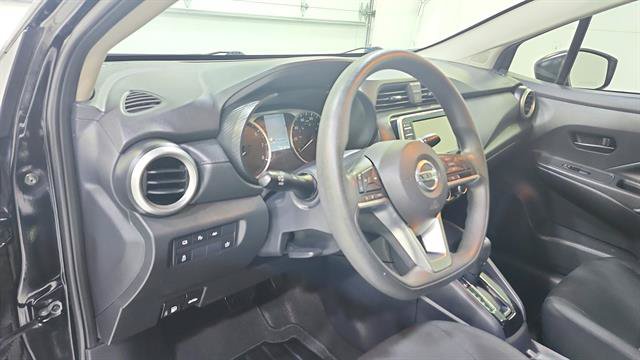 Used 2021 Nissan Versa S FWD image 10