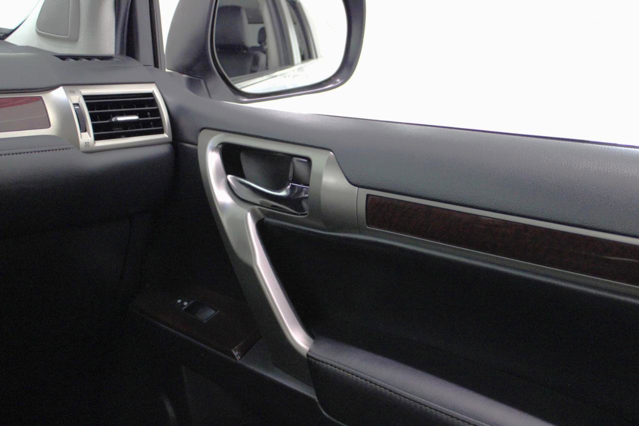 Used 2014 Lexus GX 460 w/ Premium Package image 55