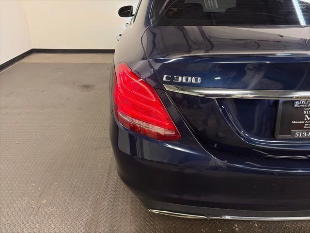 Used 2015 Mercedes-Benz C 300 4MATIC Sedan image 7