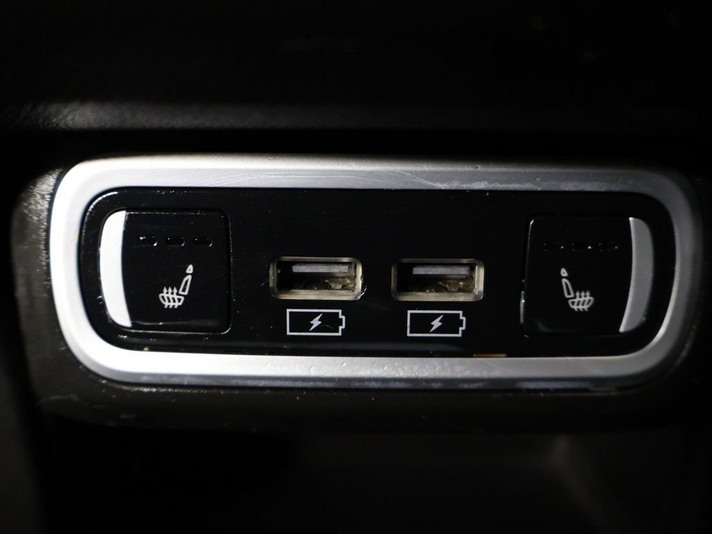 Used 2022 Alfa Romeo Stelvio Ti image 55