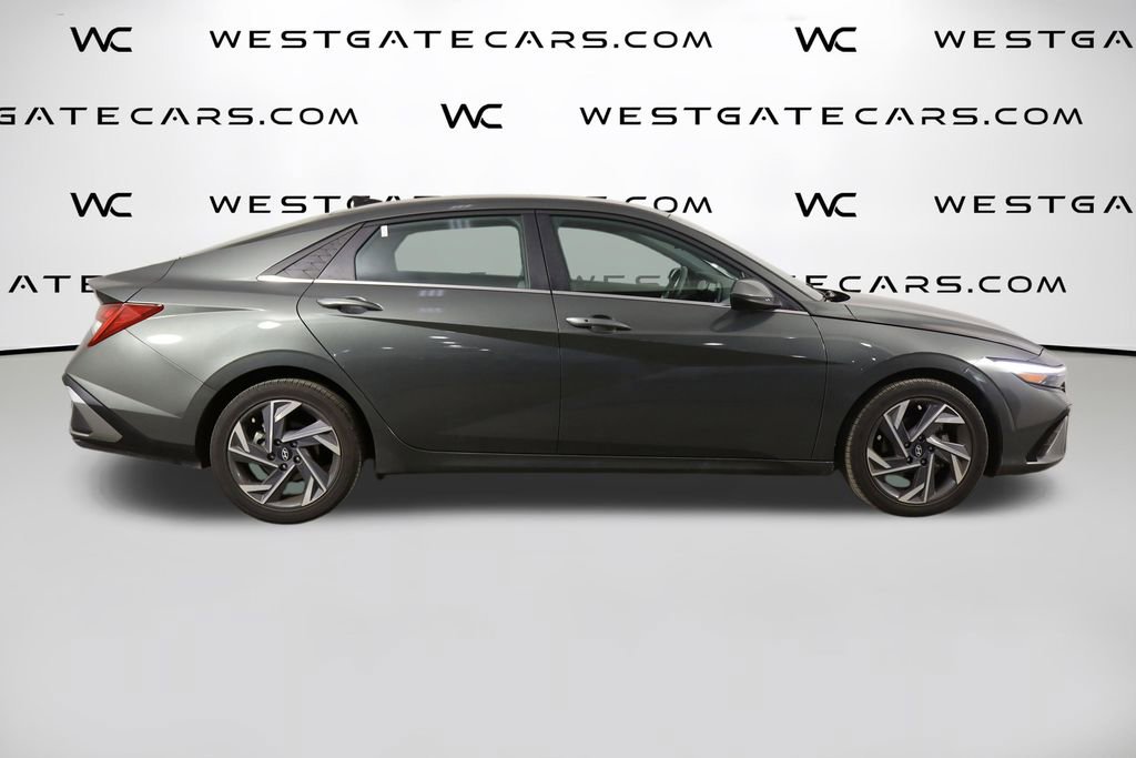 Used 2025 Hyundai Elantra SEL FWD image 47