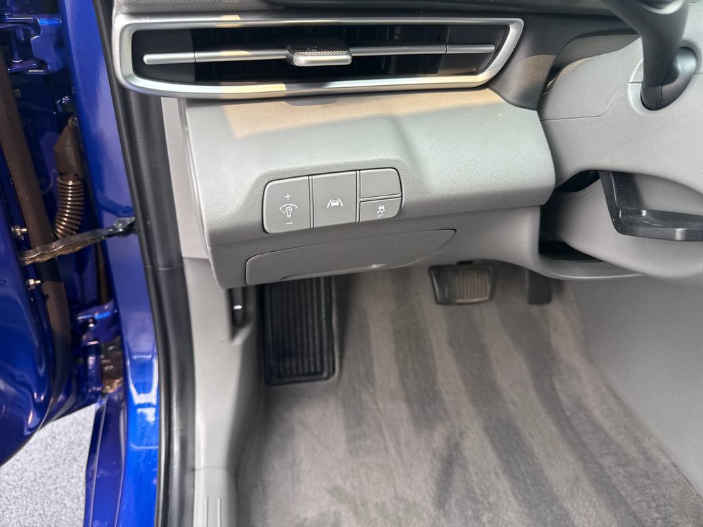 Certified 2023 Hyundai Elantra SEL FWD image 14