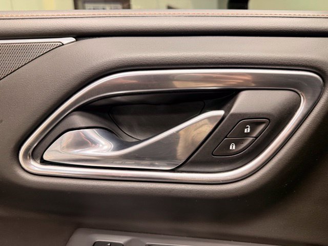 Used 2021 GMC Yukon AT4 w/ Rear Media and Nav Package AWD/4WD image 26