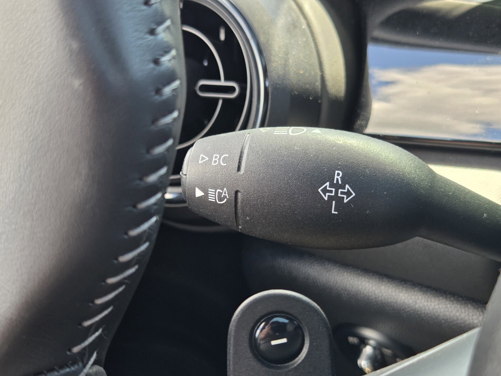 Used 2024 MINI Cooper John Cooper Works FWD image 32