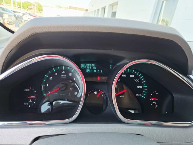 Used 2010 Chevrolet Traverse LT w/ Personal Connectivity Package FWD image 20