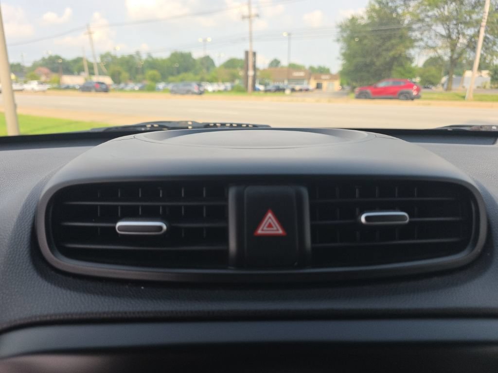 Used 2014 Kia Soul FWD image 21