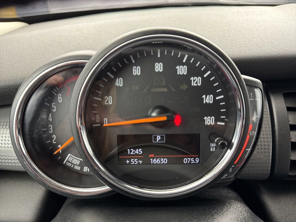 Used 2020 MINI Cooper 4-Door Hardtop FWD image 16