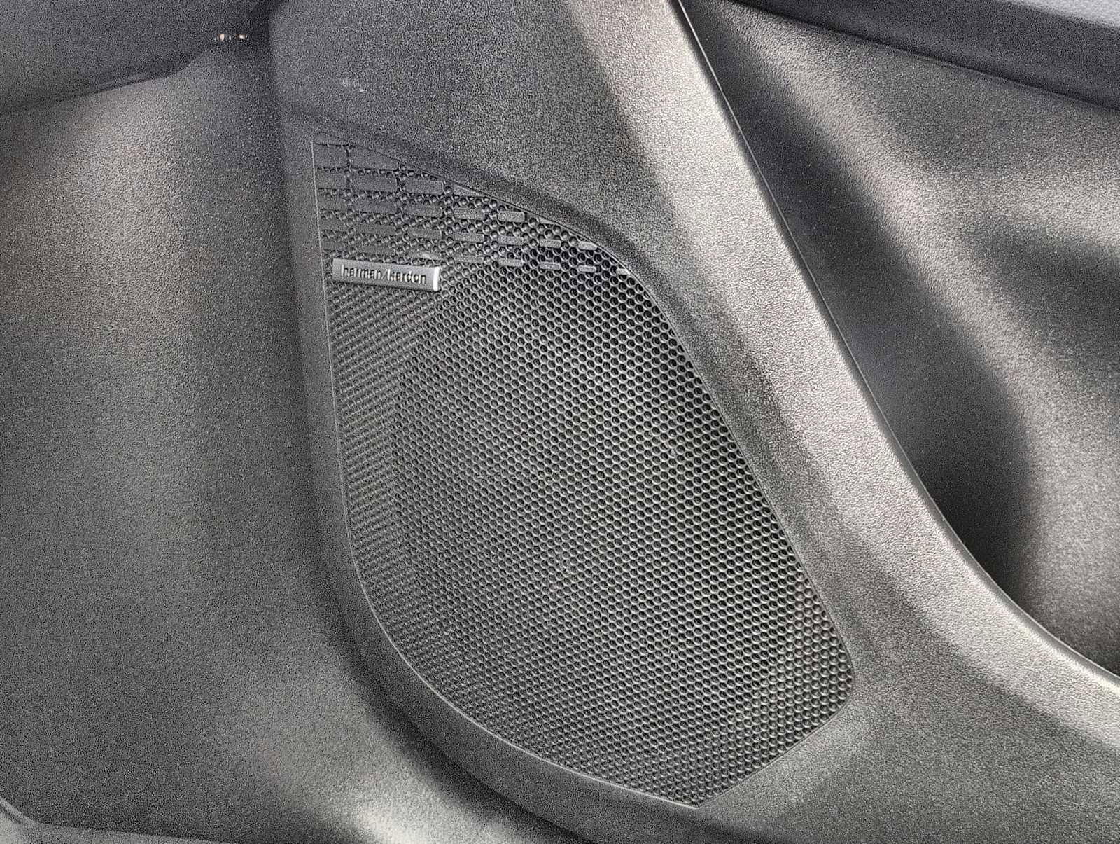 Certified 2024 Subaru Solterra Limited image 29