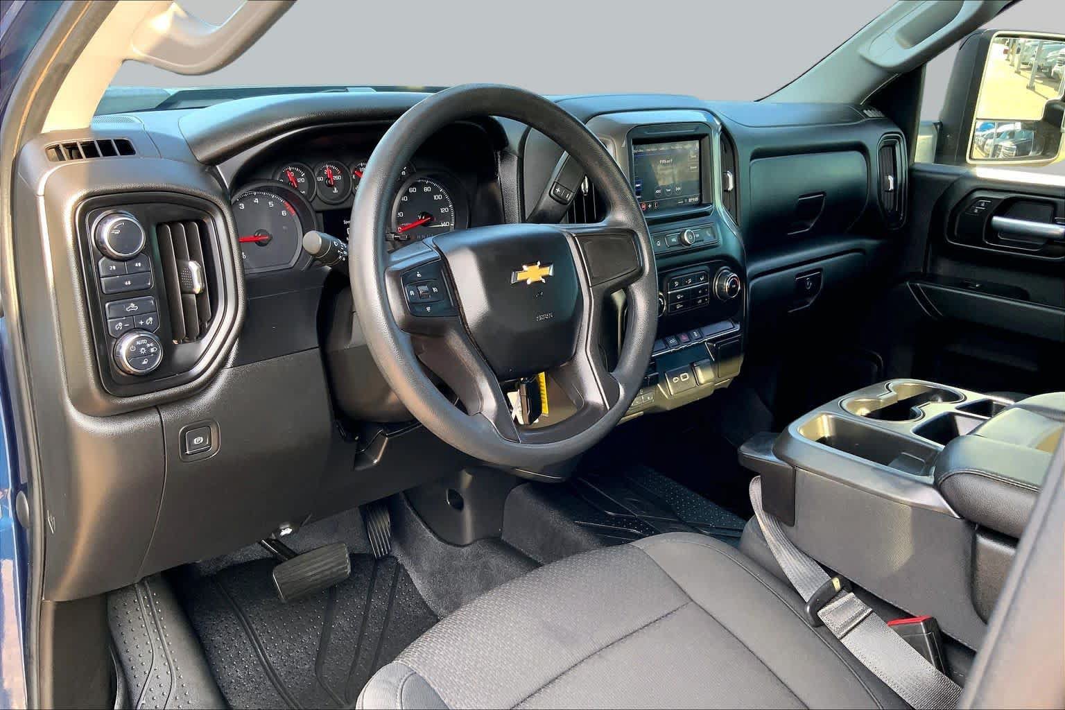 Used 2021 Chevrolet Silverado 2500 Custom w/ Custom Value Package AWD/4WD image 18