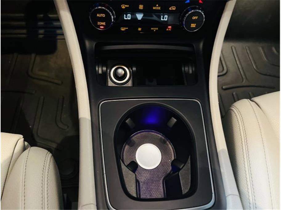 Used 2016 Mercedes-Benz CLA 250 4MATIC w/ Premium 1 Package image 33