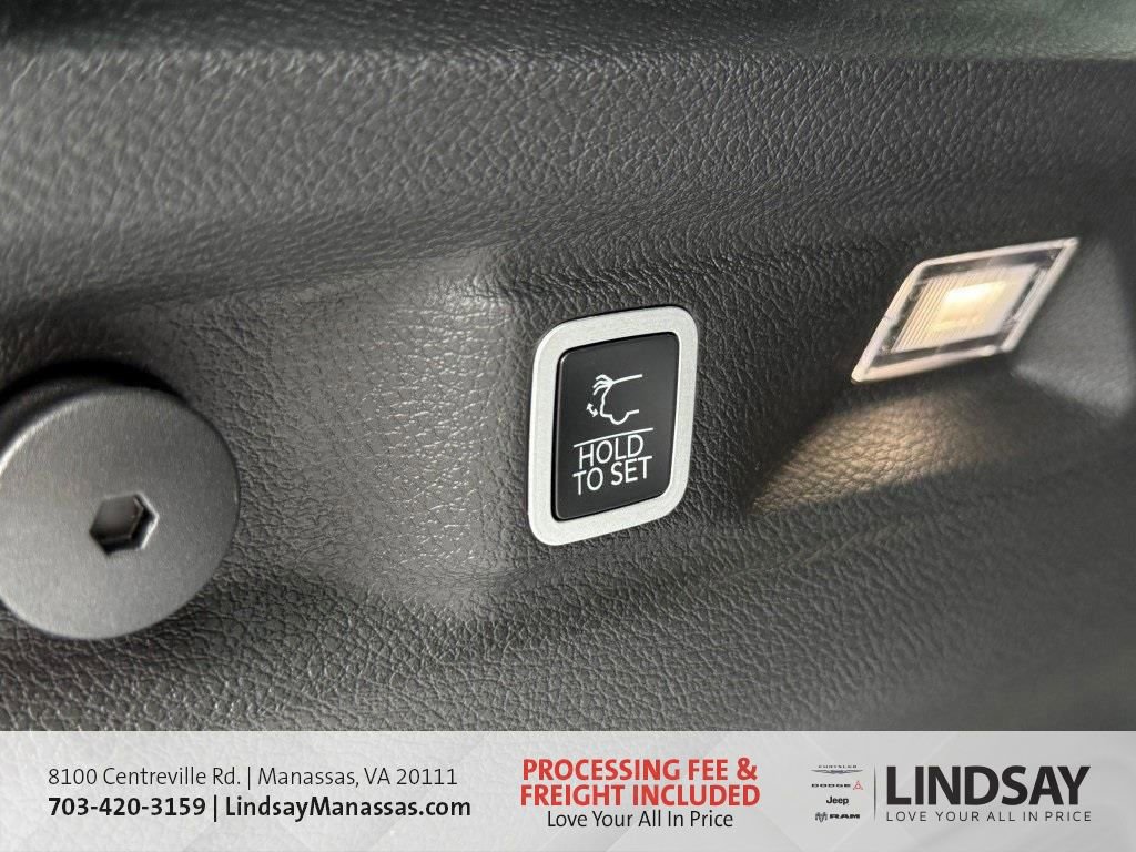 New 2025 Jeep Grand Cherokee L Limited w/ Luxury Tech Group II image 18