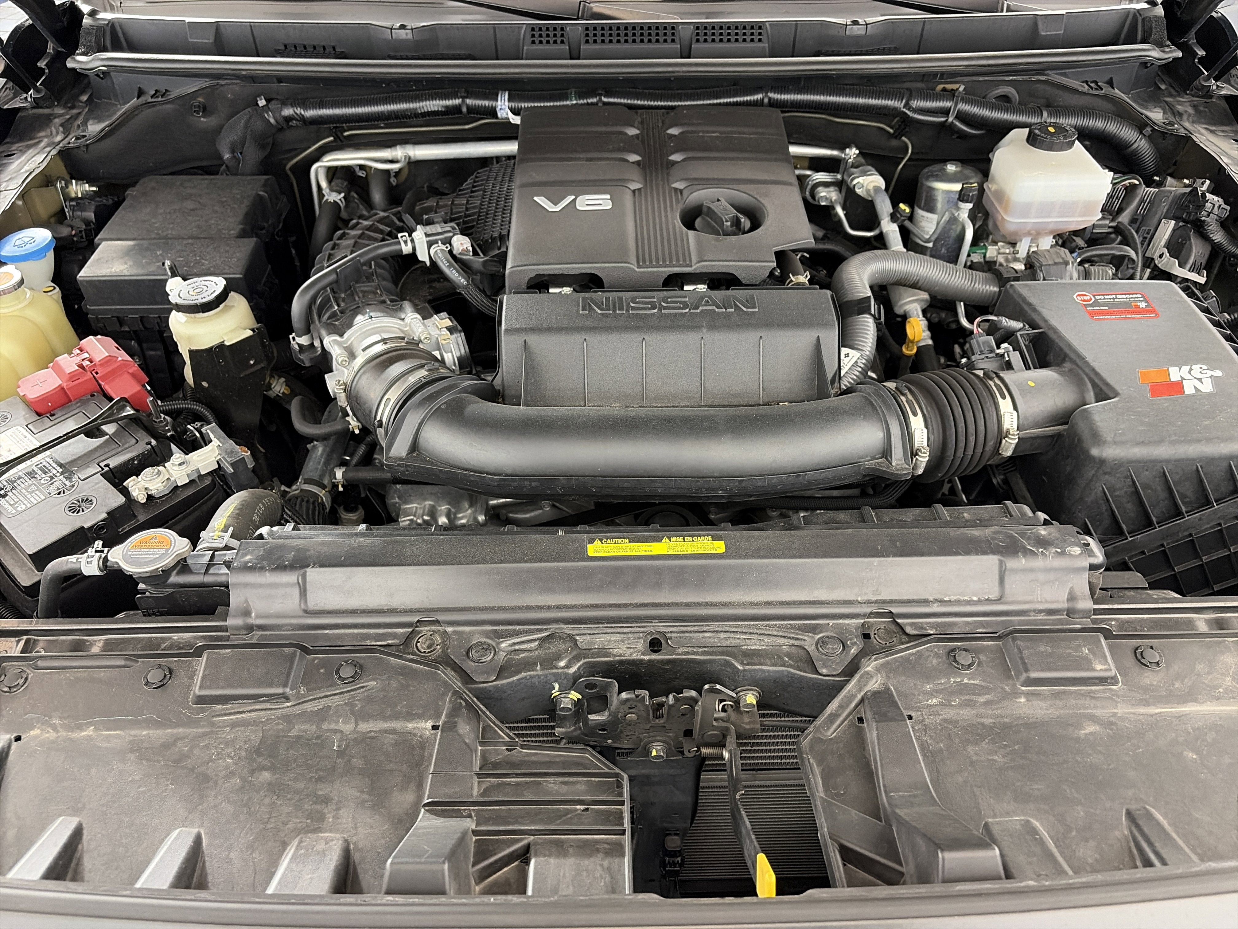 Used 2022 Nissan Frontier PRO-4X image 11