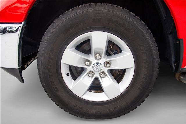 Used 2017 RAM 1500 Classic SLT image 9