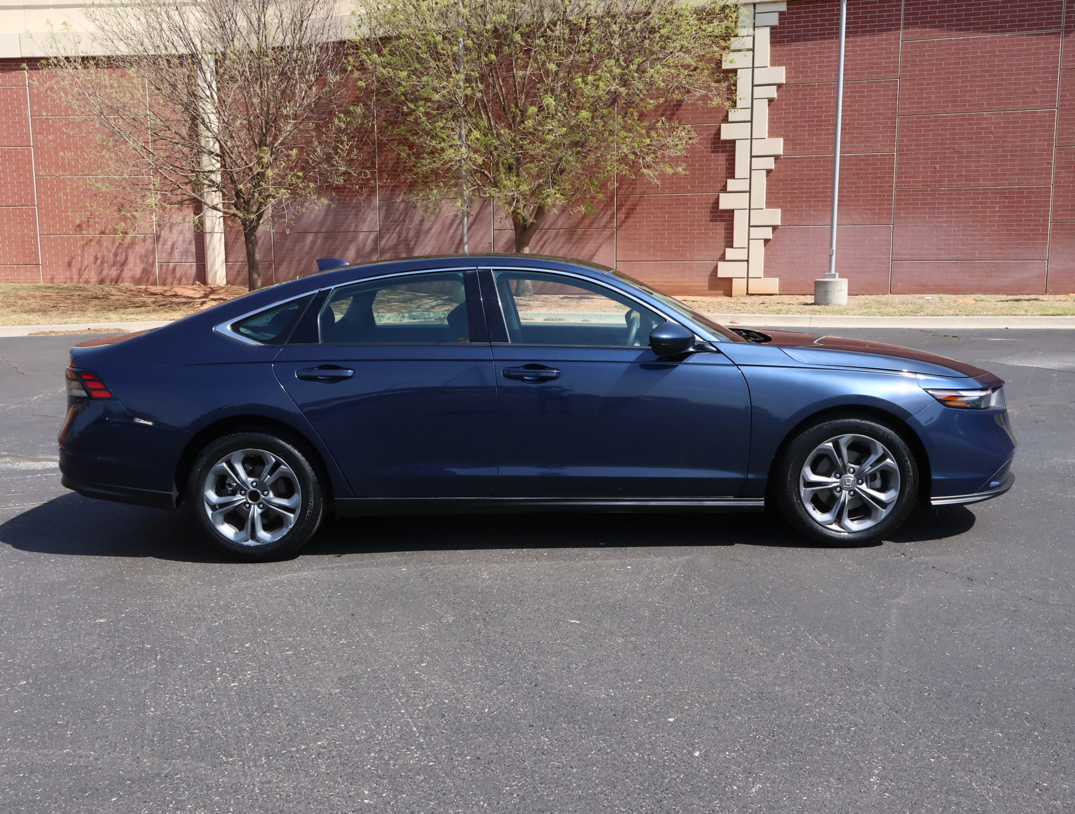 Used 2024 Honda Accord EX image 30