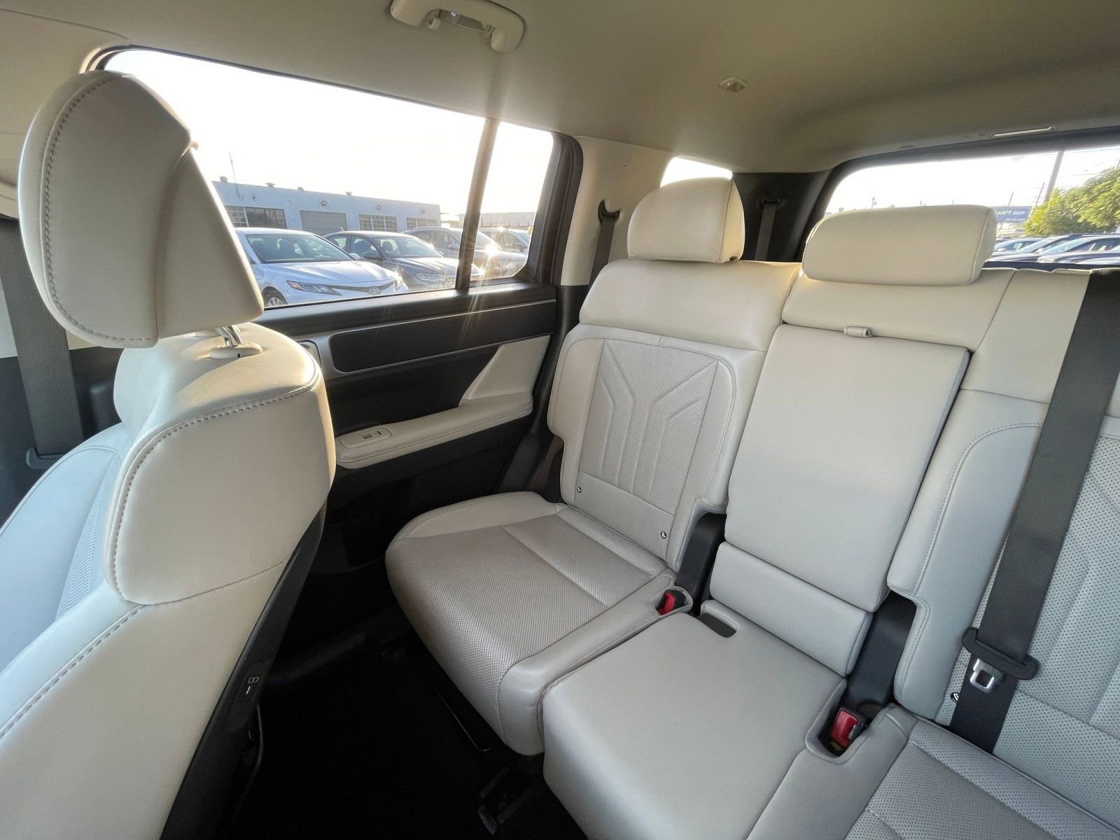 Used 2025 Hyundai Santa Fe SEL image 39