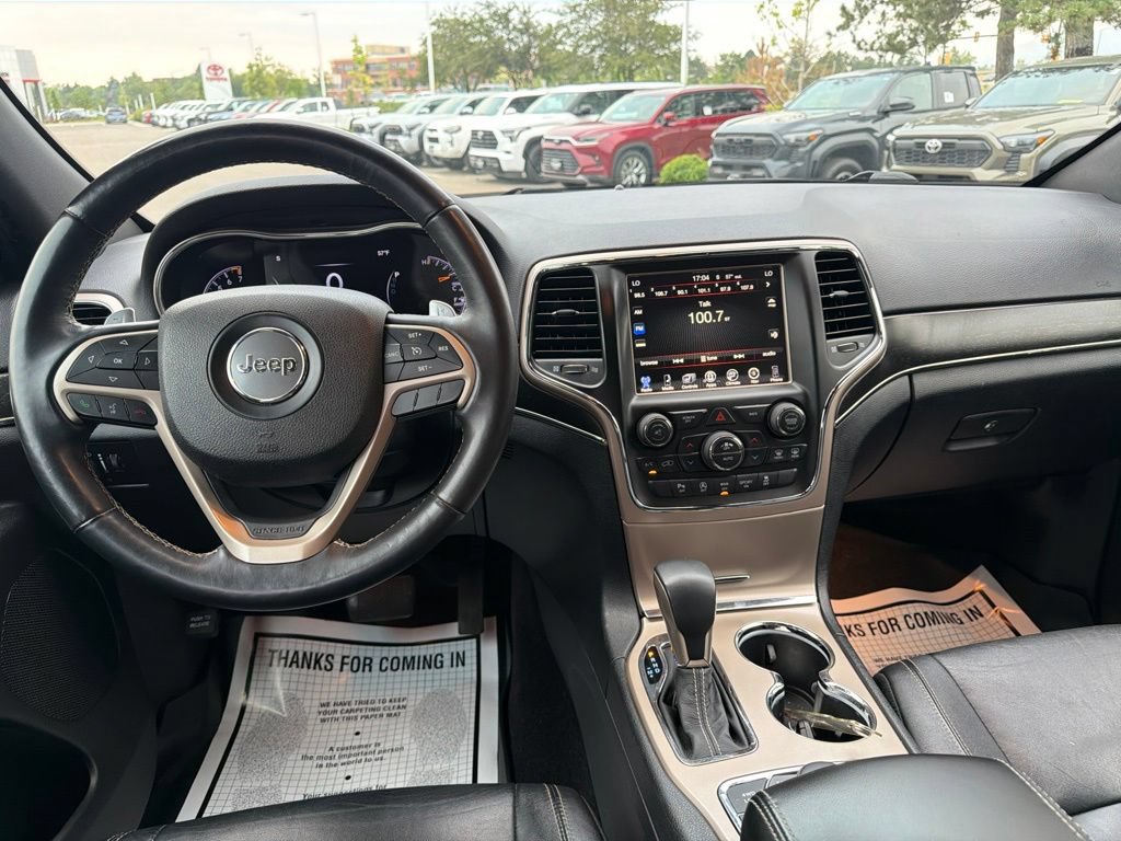 Used 2017 Jeep Grand Cherokee Limited AWD/4WD image 22