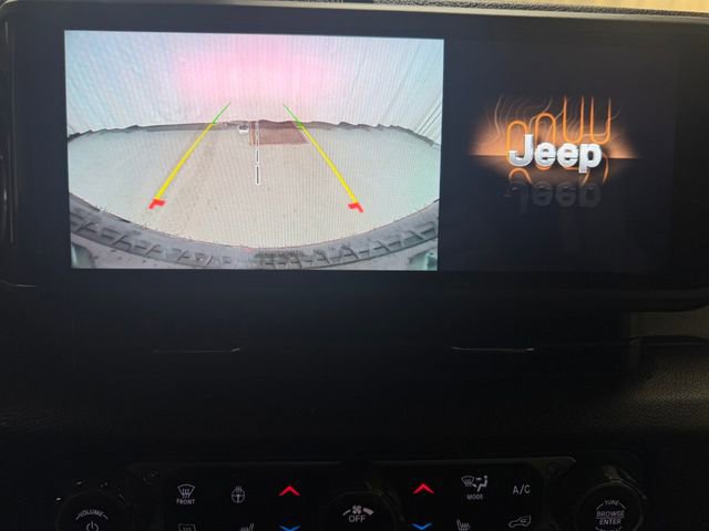 Used 2024 Jeep Wrangler Willys image 23