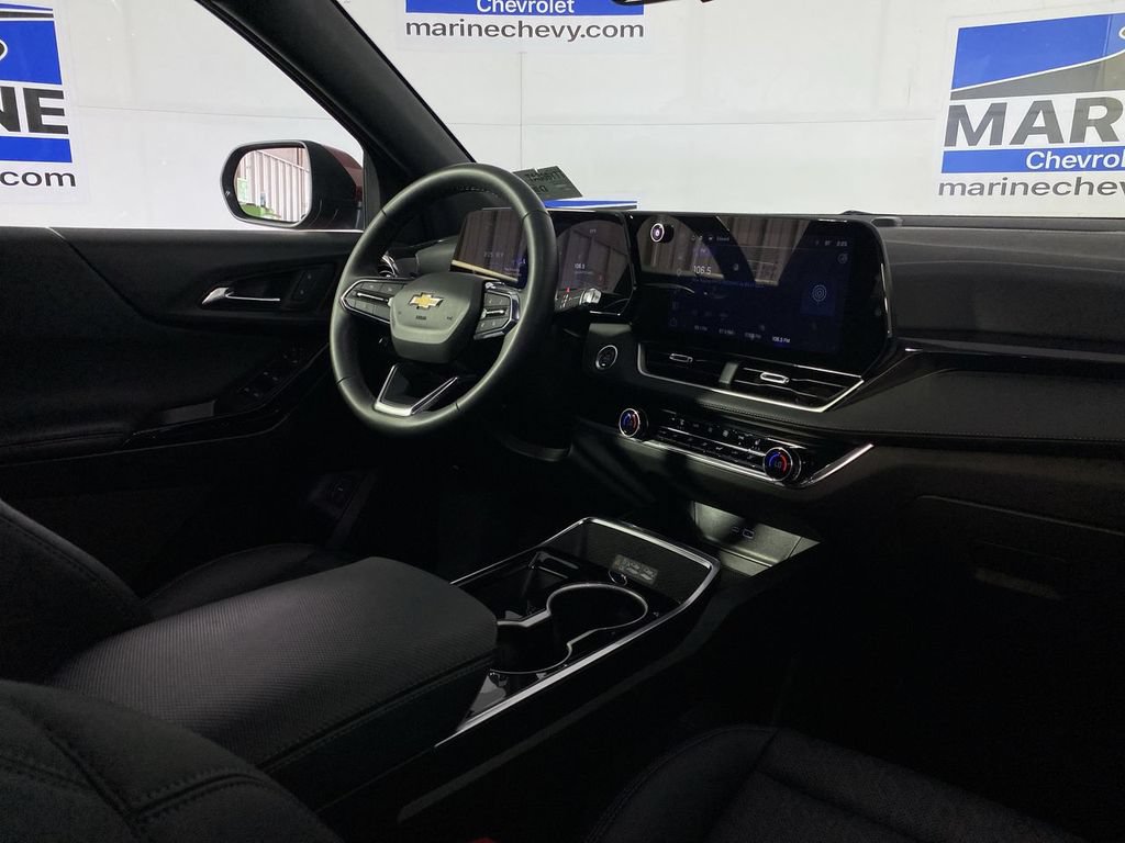 Used 2025 Chevrolet Equinox LT w/ Convenience Package II FWD image 26