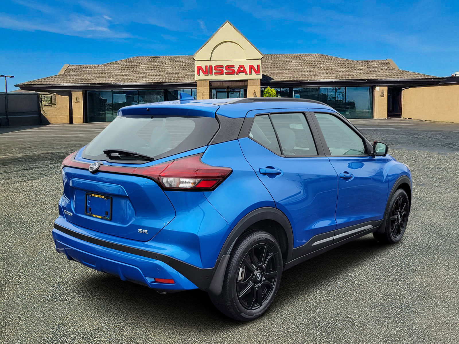 Certified 2023 Nissan Kicks SR w/ SR Premium Package image 4
