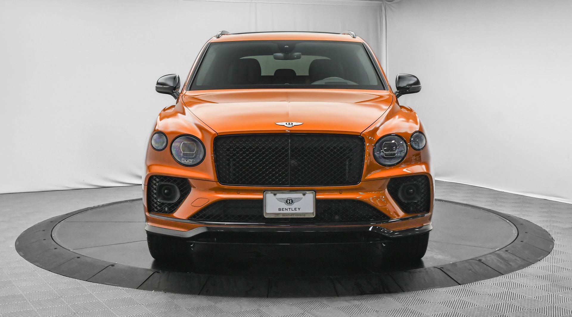 Certified 2022 Bentley Bentayga image 2