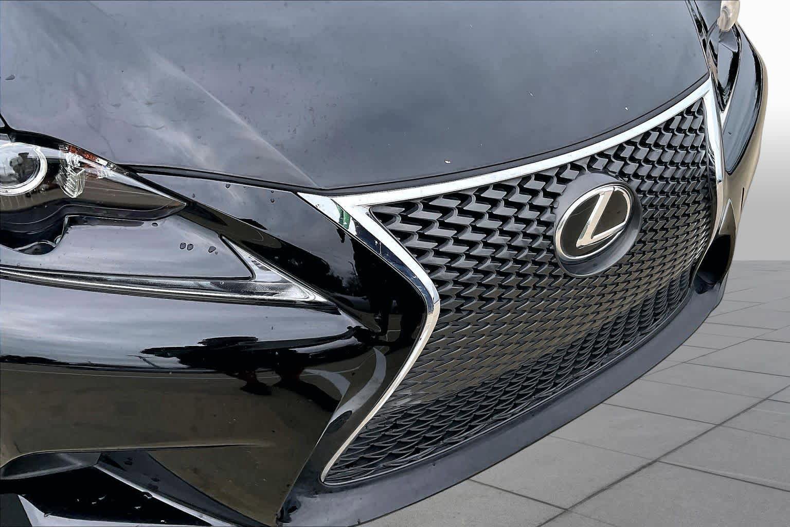 Used 2016 Lexus IS 350 w/ F Sport Package RWD image 26
