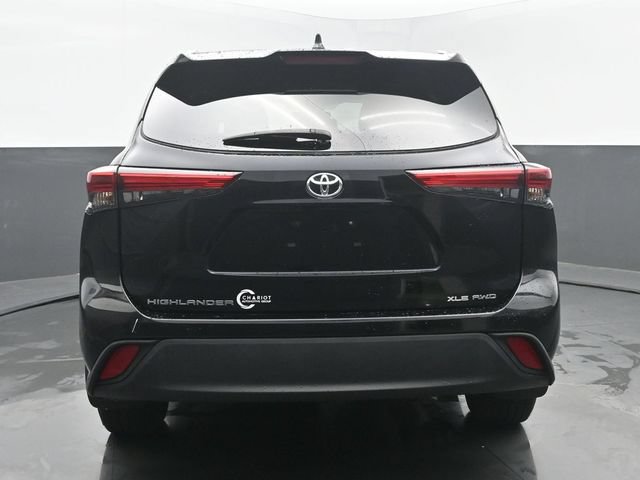 Used 2023 Toyota Highlander XLE AWD/4WD image 5