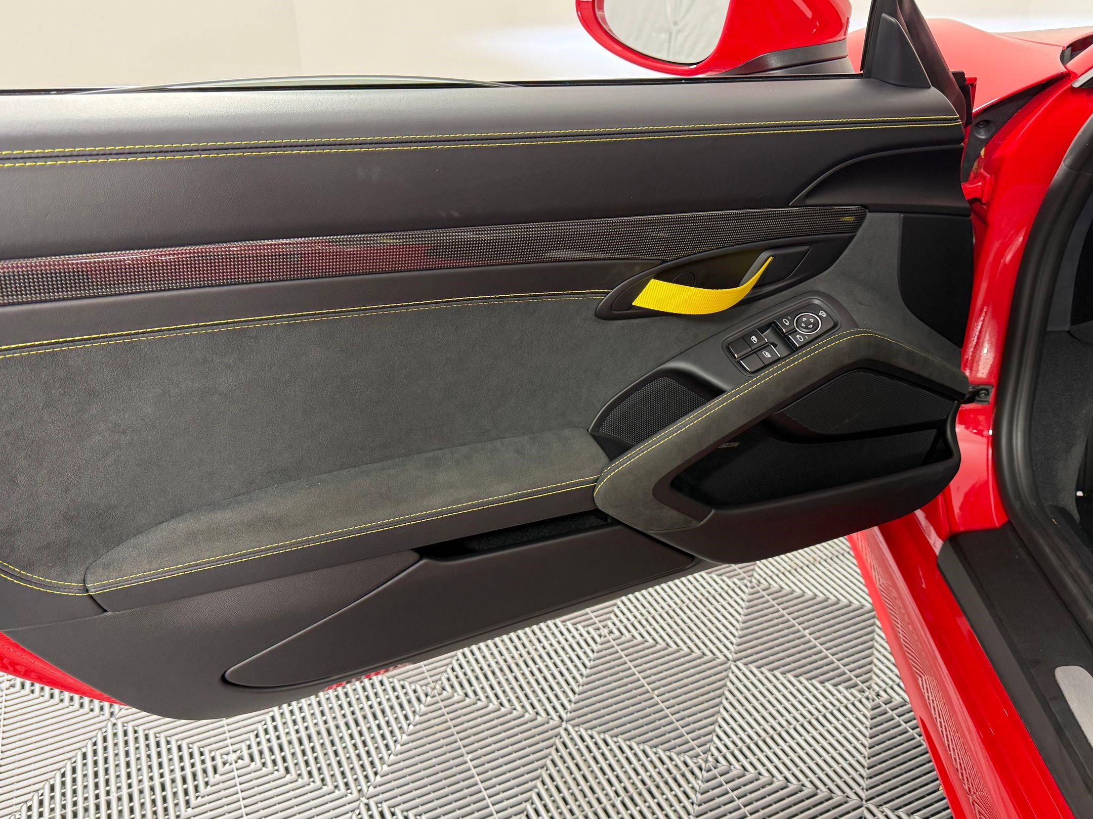 Certified 2022 Porsche 718 Cayman GT4 image 14