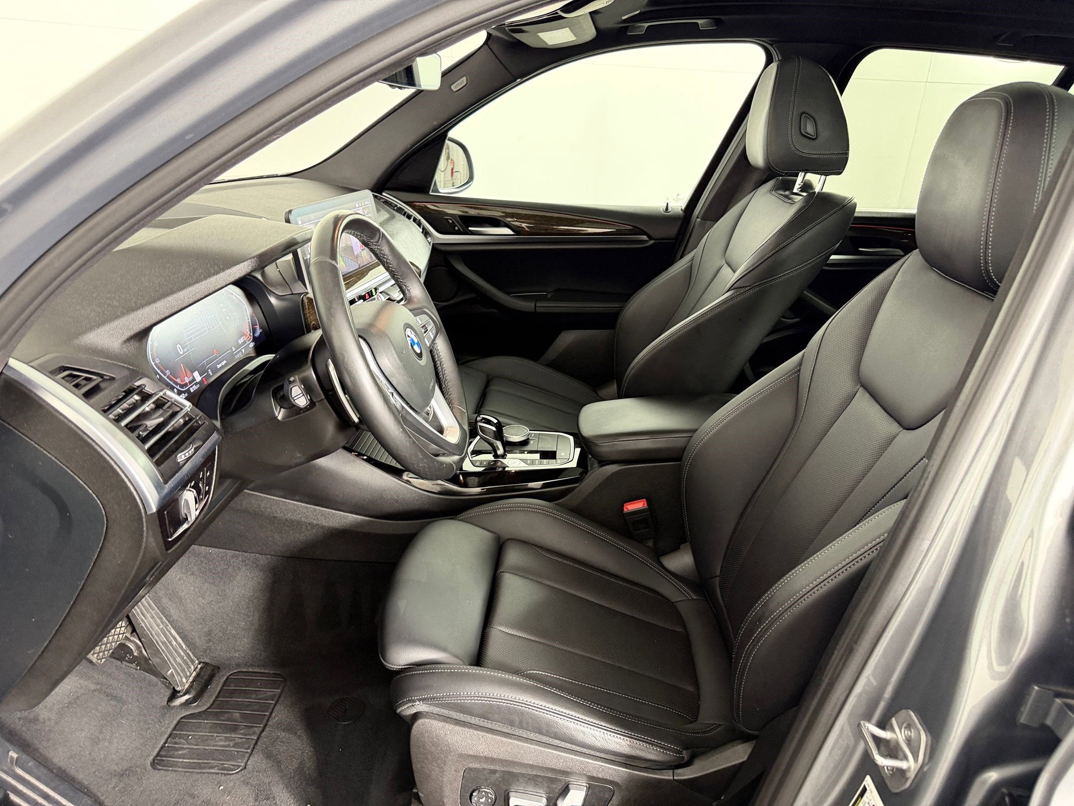 Certified 2023 BMW X3 sDrive30i w/ Premium Package RWD image 5