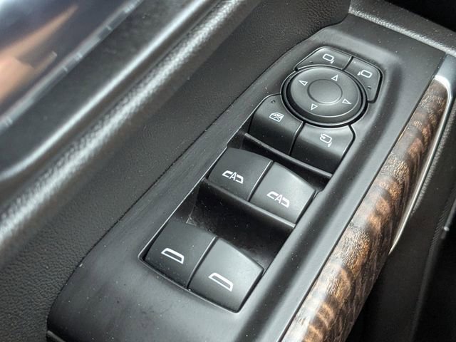 Used 2020 GMC Sierra 1500 Denali w/ Denali Premium Package AWD/4WD image 25