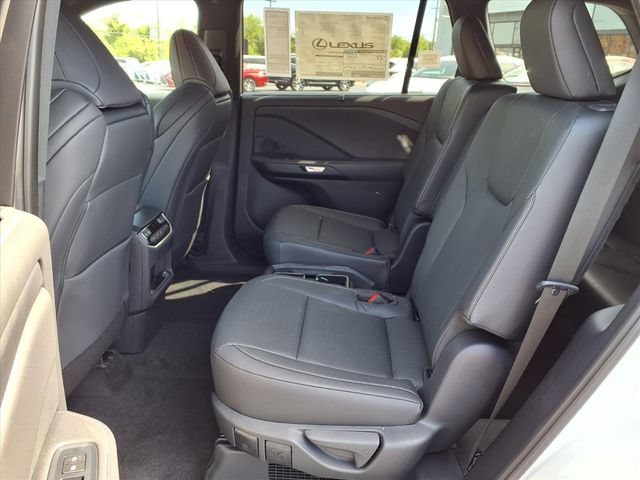 New 2026 Lexus TX 500h AWD image 31