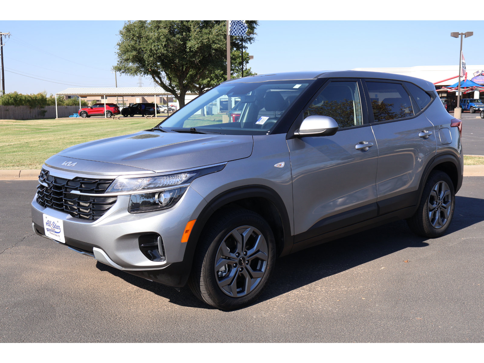 Used 2026 Kia Seltos LX AWD/4WD image 6