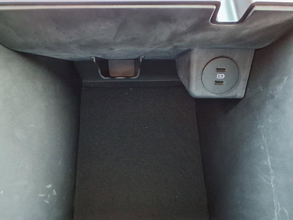 Used 2025 Ford Explorer ST image 11