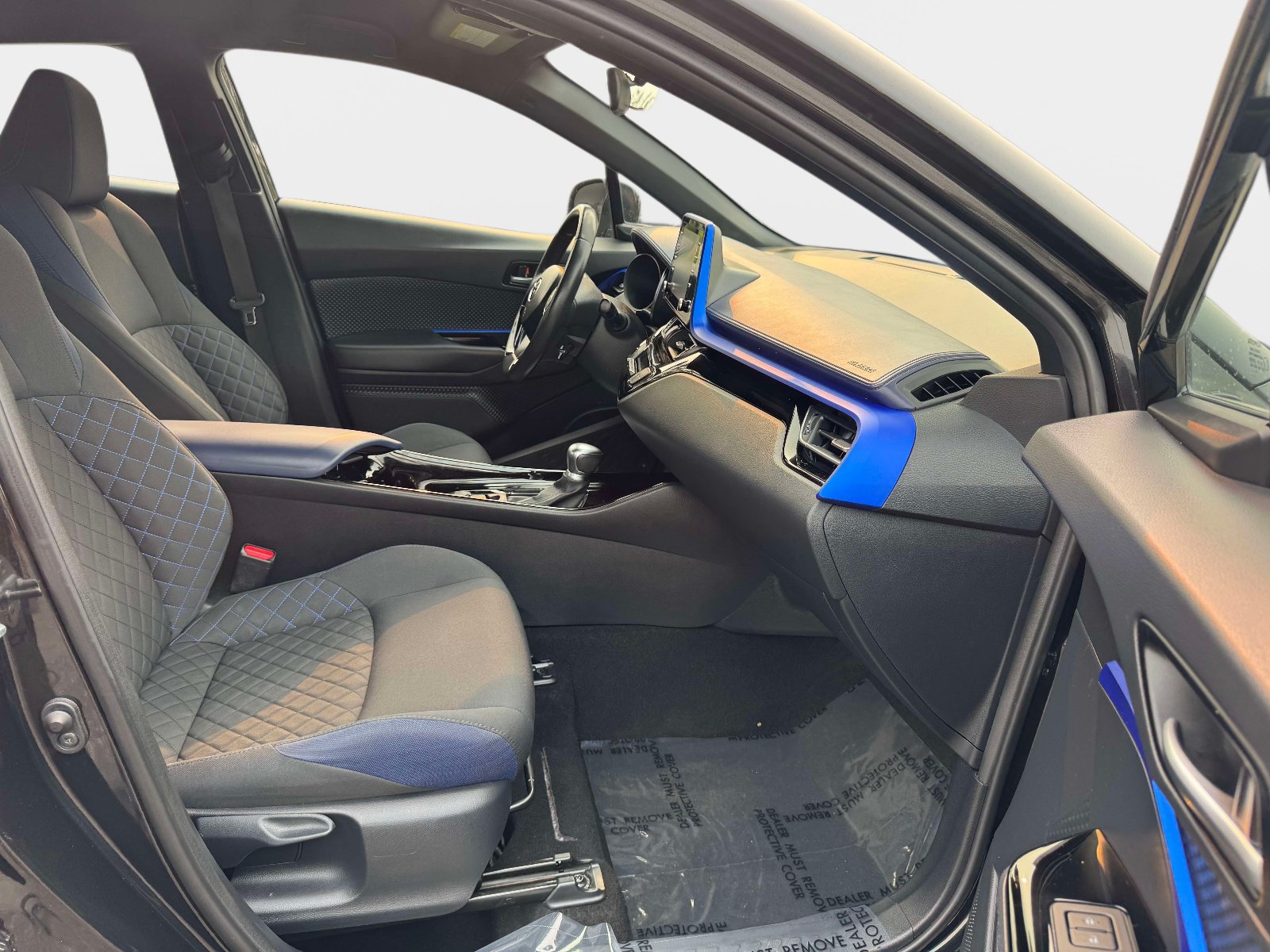 Certified 2020 Toyota C-HR XLE FWD image 40