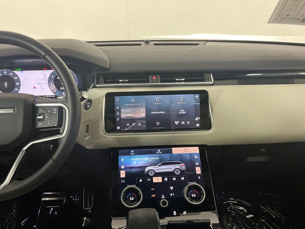 Certified 2023 Land Rover Range Rover Velar R-Dynamic S AWD/4WD image 12