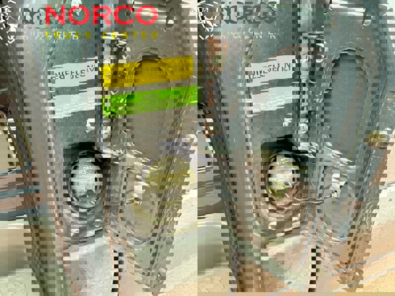 Used 2018 Mercedes-Benz Sprinter 2500 image 17