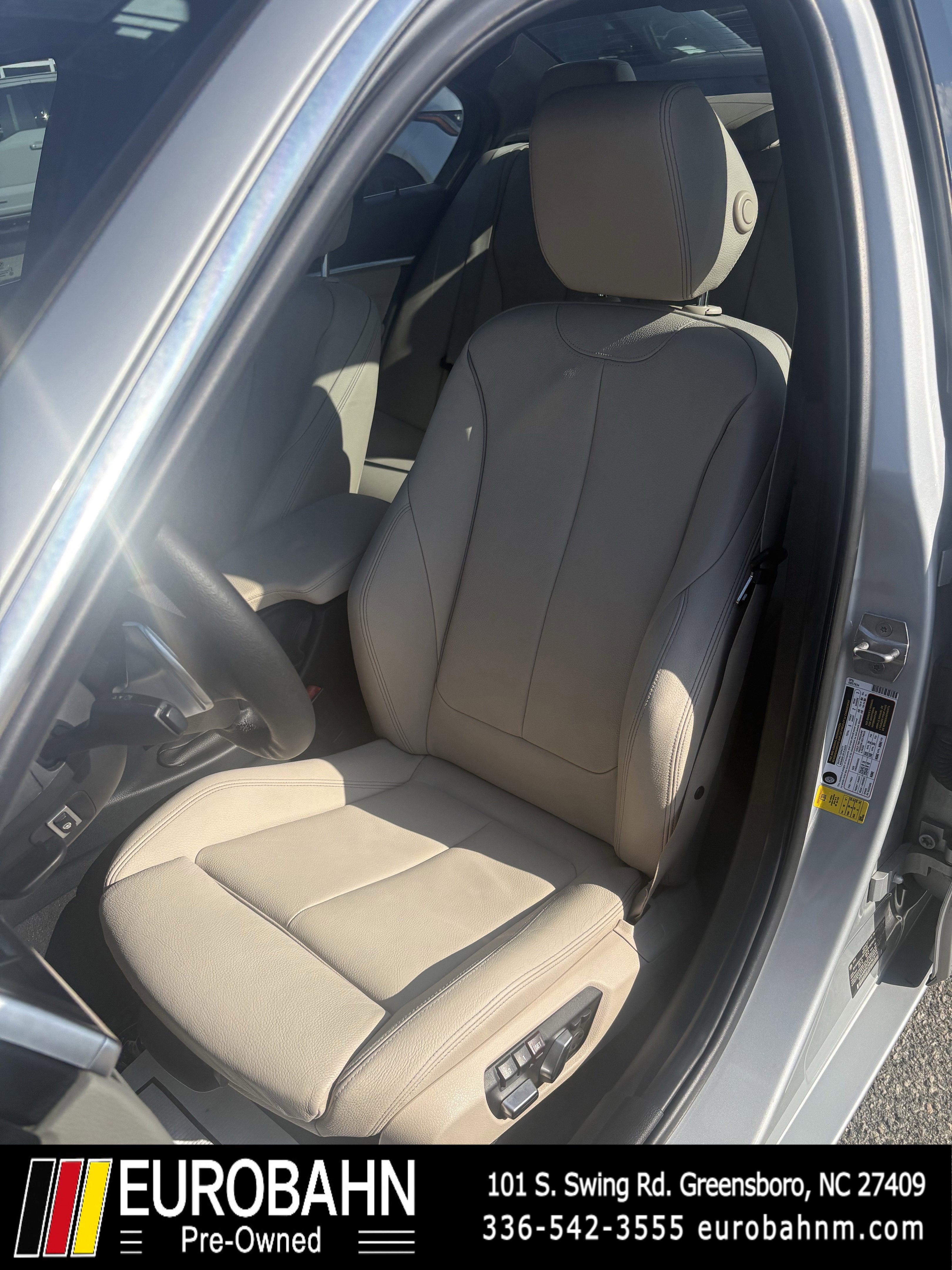 Used 2017 BMW 330i Sedan image 5