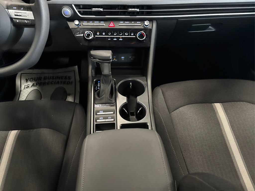 Certified 2025 Hyundai Sonata SE image 19