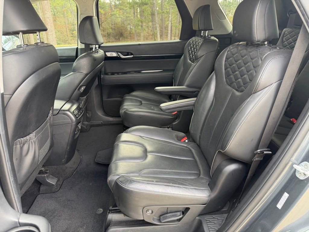 Used 2022 Hyundai Palisade Limited w/ Cargo Package image 16