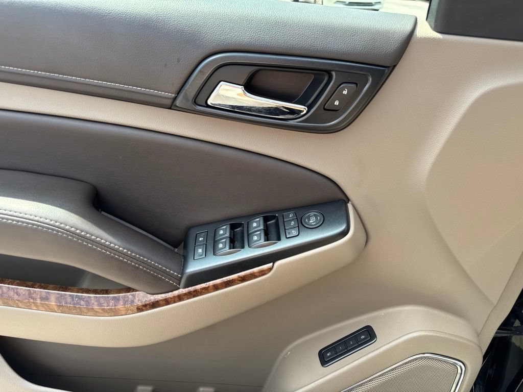 Used 2020 Chevrolet Suburban Premier RWD image 11