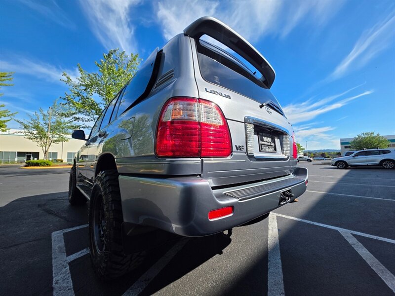 Used 2004 Lexus LX 470 4WD image 11