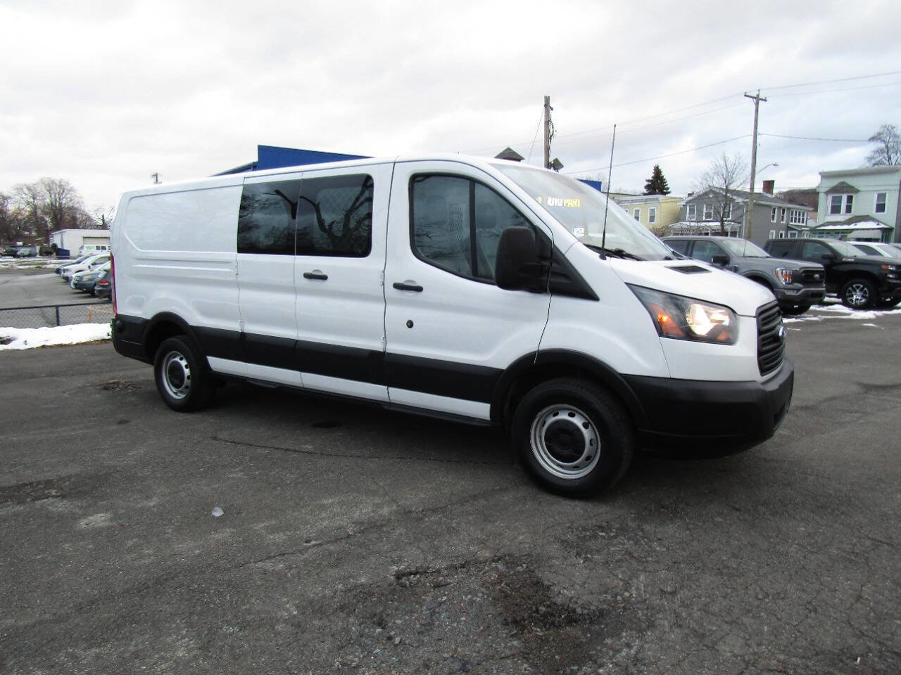Used 2019 Ford Transit 250 148 Low Roof RWD image 38