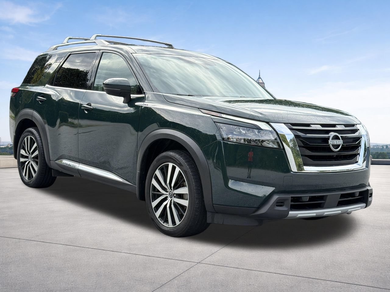 Used 2025 Nissan Pathfinder Platinum w/ Cargo Package AWD/4WD image 30